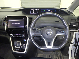 NISSAN SERENA 2018