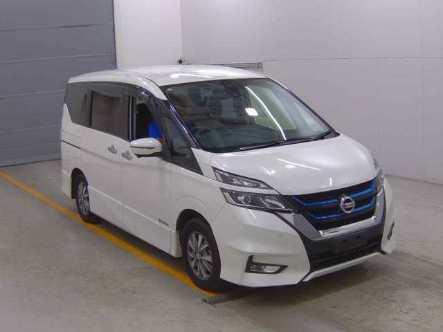 NISSAN SERENA 2018
