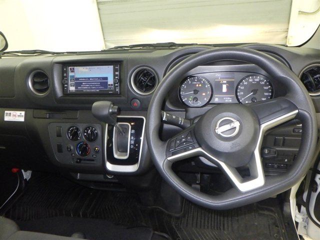 NISSAN CARAVAN VAN 2023