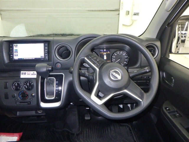 NISSAN CARAVAN VAN 2023