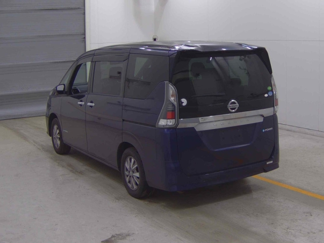 NISSAN SERENA 2018