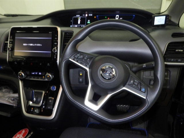NISSAN SERENA 2018