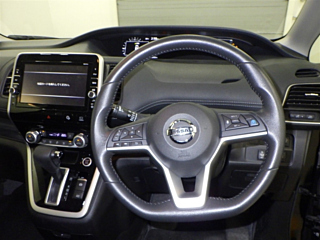 NISSAN SERENA 2017