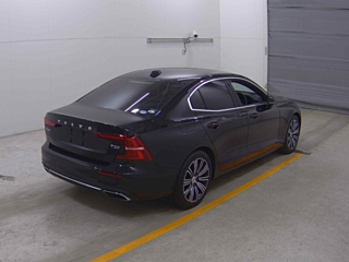 VOLVO S60 2021