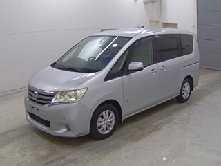 NISSAN SERENA 2013