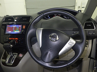 NISSAN SERENA 2013