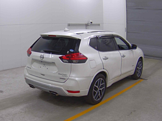 NISSAN X-TRAIL 2018