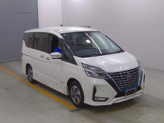 NISSAN SERENA 2020