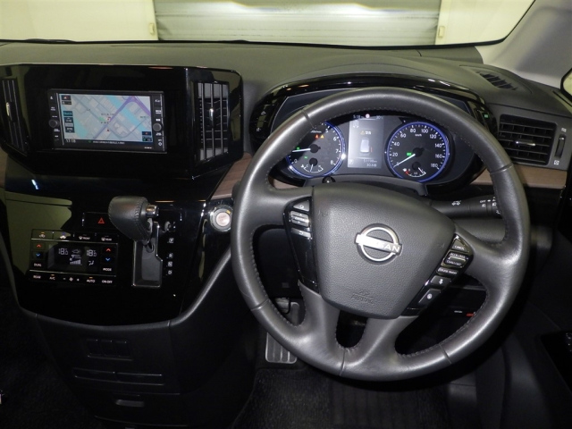 NISSAN ELGRAND 2023