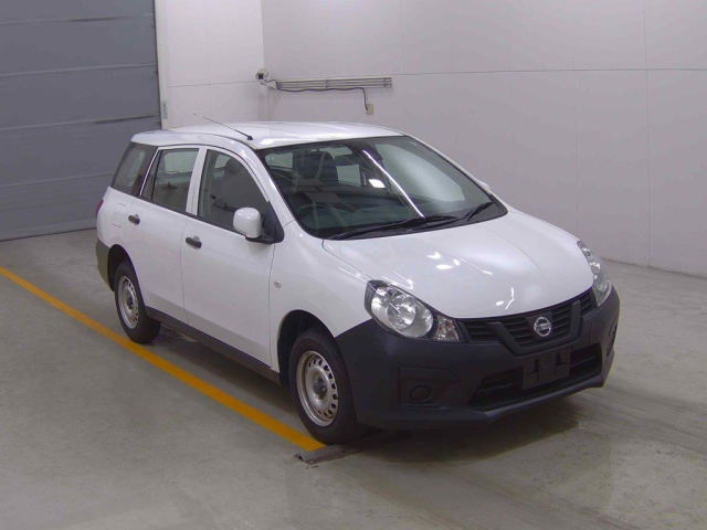 NISSAN AD 2020