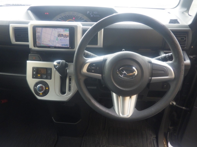 DAIHATSU WAKE 2015