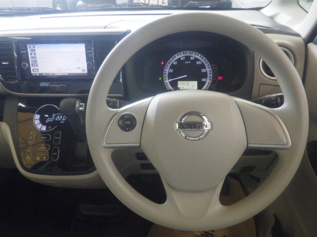 NISSAN DAYZ ROOX 2019