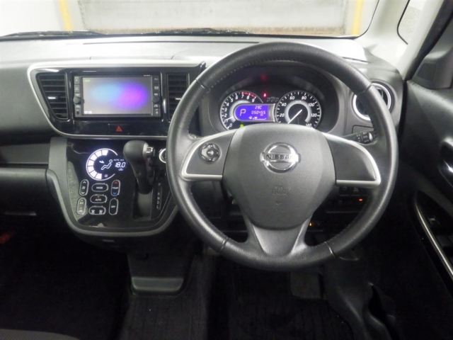 NISSAN DAYZ ROOX 2018