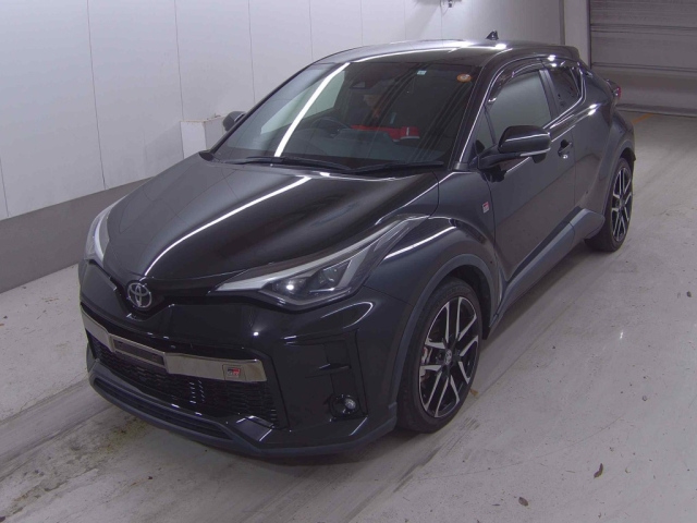 TOYOTA C-HR 2021