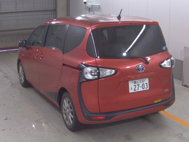 TOYOTA SIENTA 2017