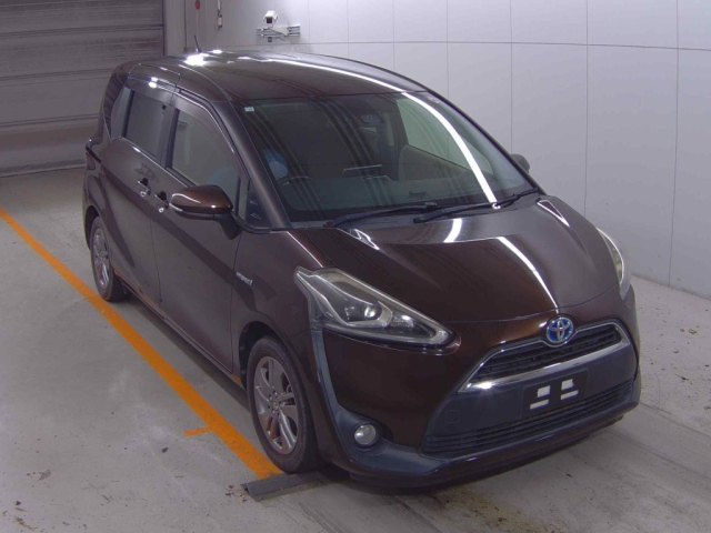 TOYOTA SIENTA 2016