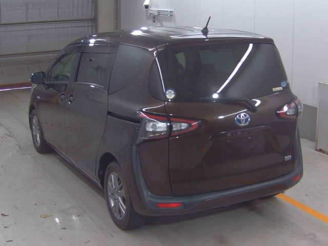 TOYOTA SIENTA 2016