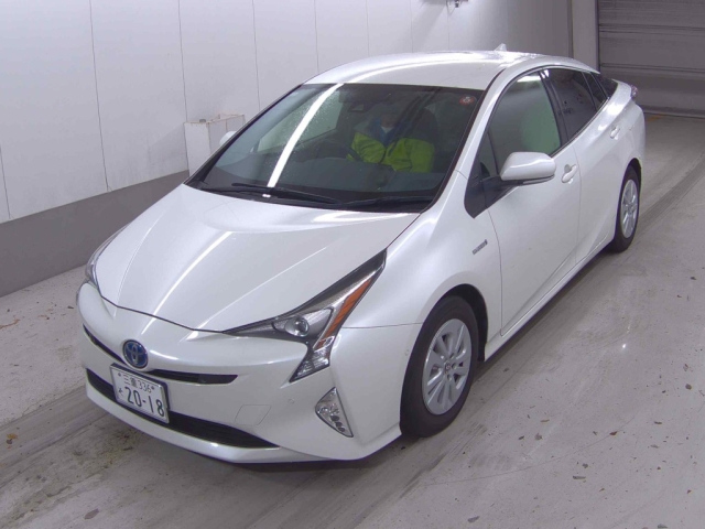 TOYOTA PRIUS 2018