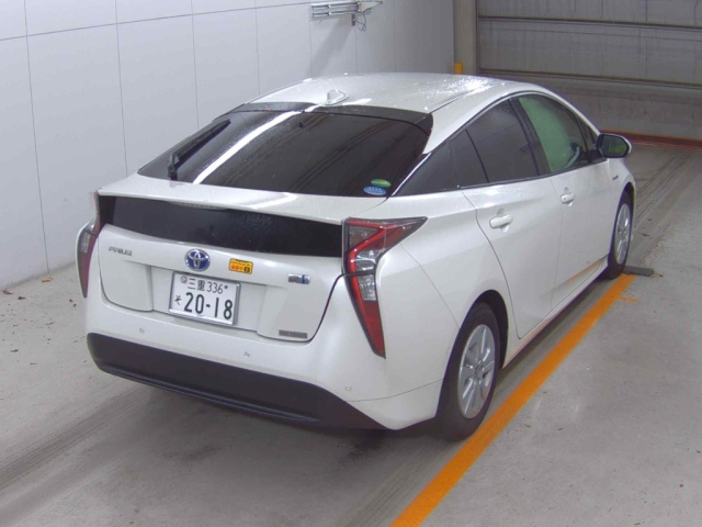 TOYOTA PRIUS 2018