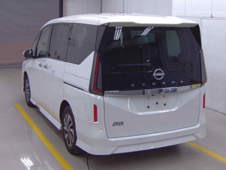 NISSAN SERENA 2023