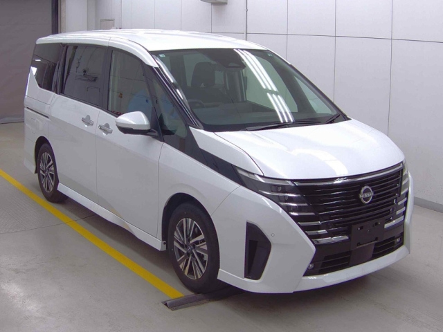 NISSAN SERENA 2023