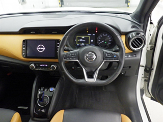 NISSAN KIX 2021