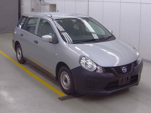 NISSAN AD 2020