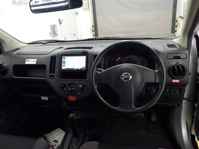 NISSAN AD 2020