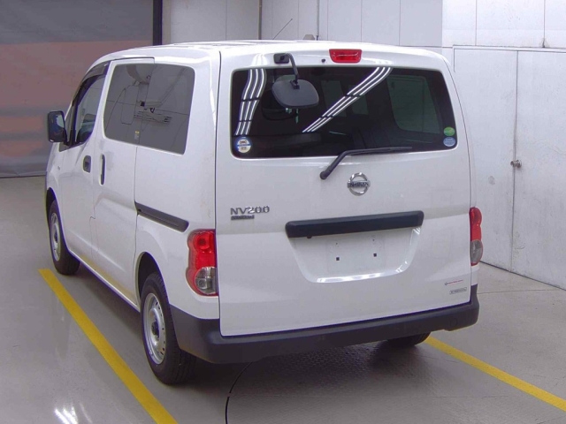 NISSAN NV200 2020
