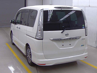 NISSAN SERENA 2015