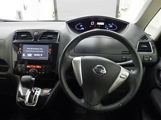 NISSAN SERENA 2015
