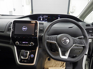 NISSAN SERENA 2018