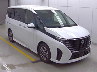 NISSAN SERENA 2023