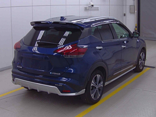 NISSAN KIX 2022