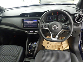 NISSAN KIX 2022