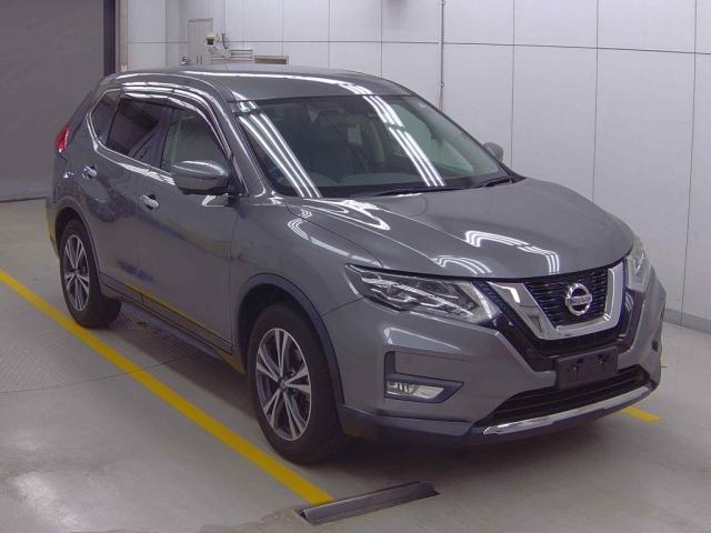 NISSAN X-TRAIL 2018