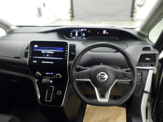 NISSAN SERENA 2020