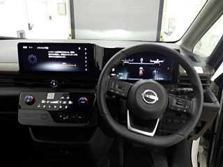 NISSAN SERENA 2023