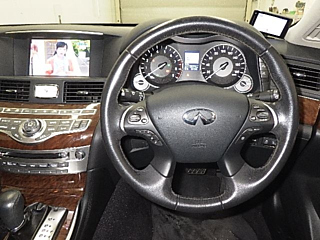 NISSAN FUGA 2015