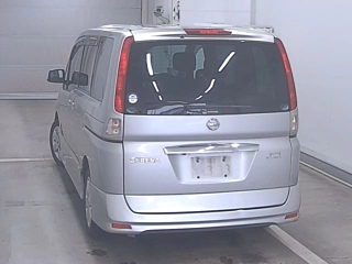 NISSAN SERENA 2010