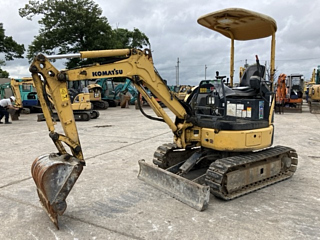 KOMATSU PC20MR-3 2010