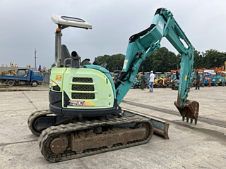 YANMAR B4-6A 2011