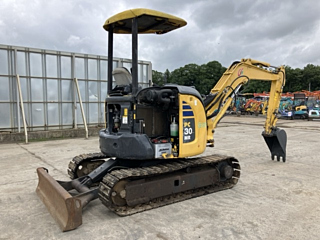 KOMATSU PC30MR-3 2013