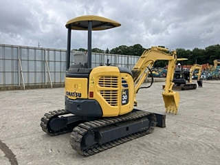 KOMATSU PC30MR-3 2009