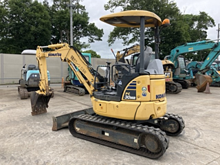 KOMATSU PC30MR-5 2016