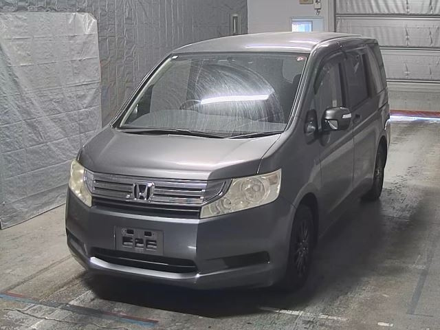HONDA STEP WAGON 2010