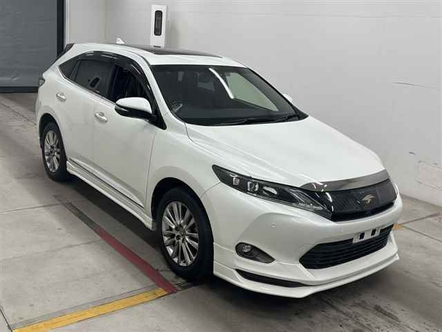 TOYOTA HARRIER 2014