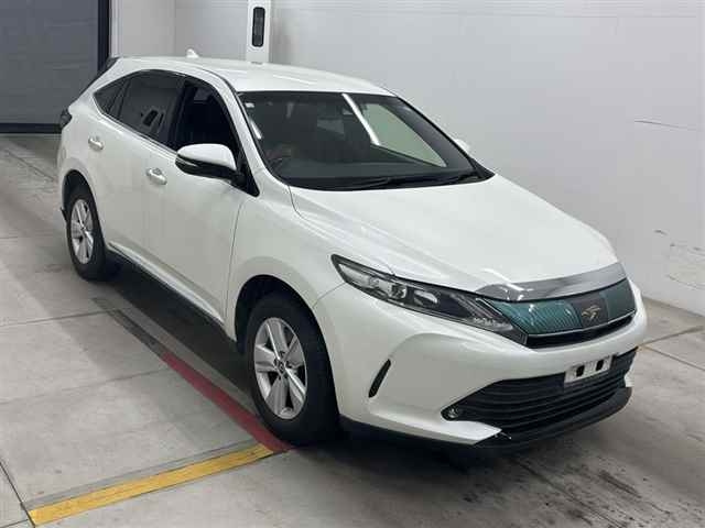 TOYOTA HARRIER 2019