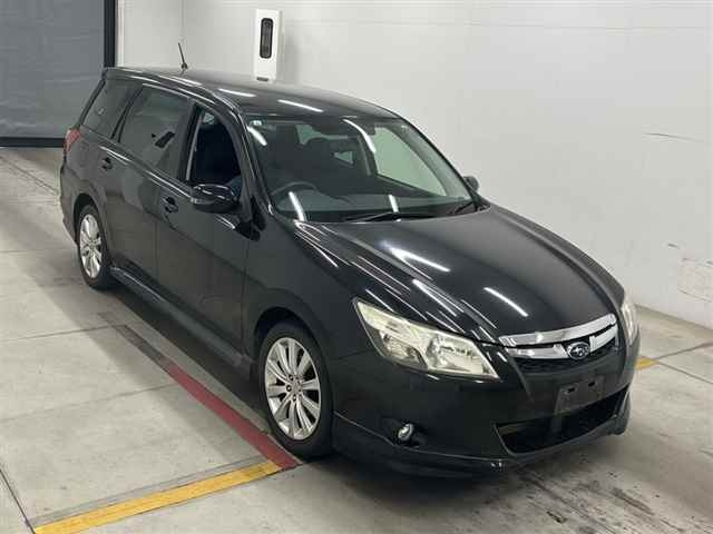 SUBARU EXIGA 2011