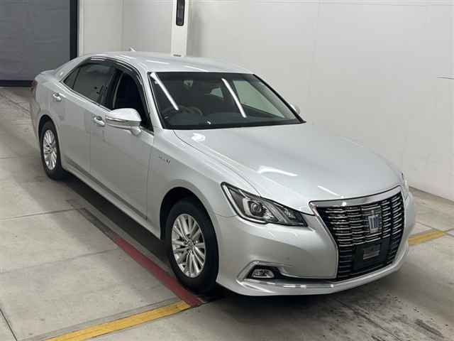 TOYOTA CROWN 2016
